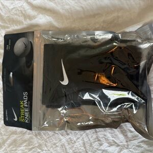Nike Streak Volleyball Black Knee Pads size XS/S